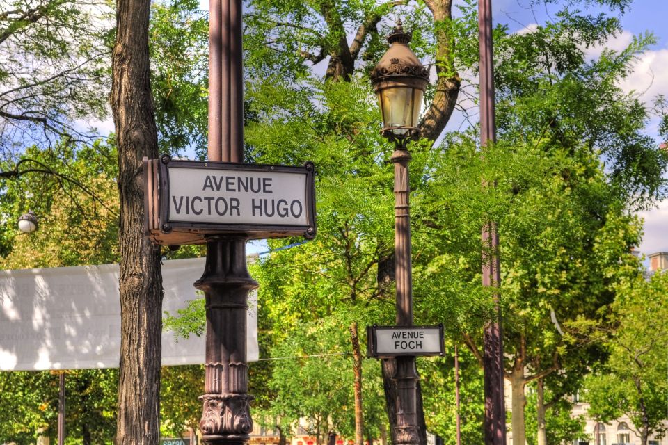 The Story of Victor Hugo in Paris Old Town Tour & Museum - Tour Highlights and Itinerary