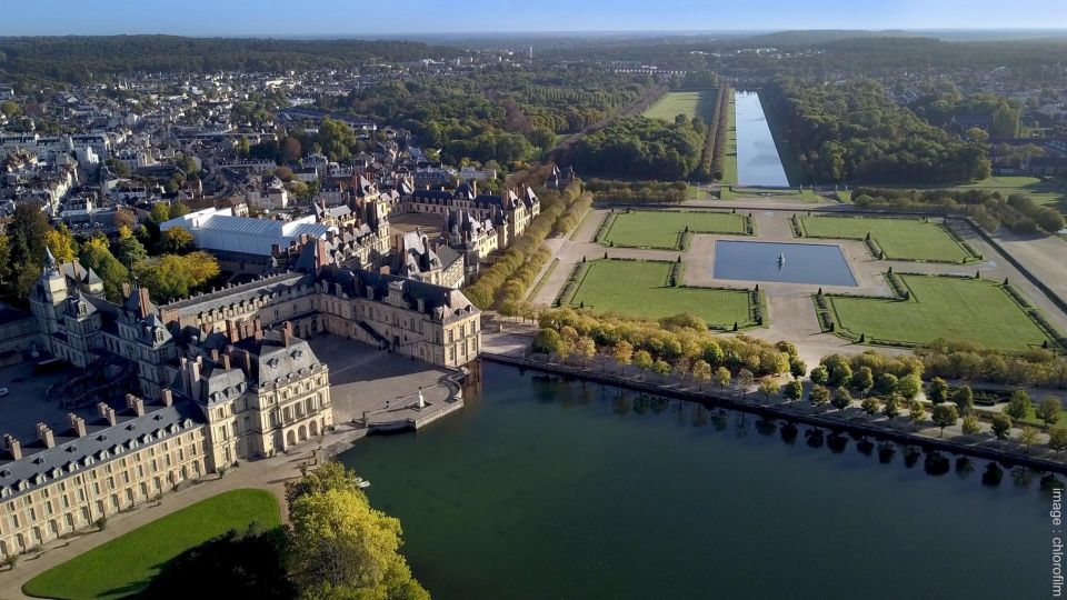 Fontainebleau: Private Round Transfer From Paris - Experience Highlights