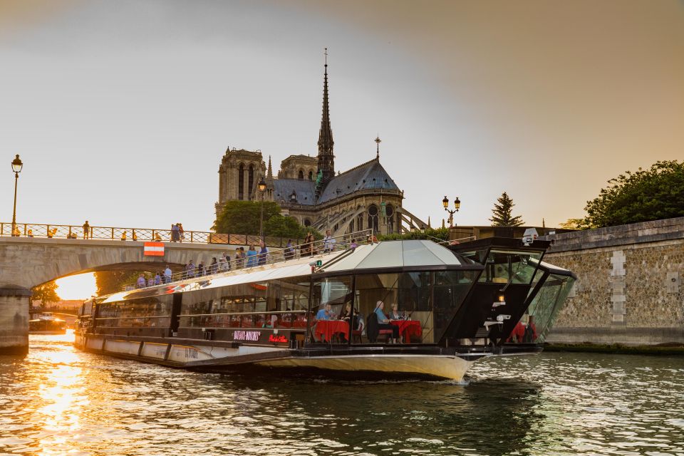 Paris: 4-Course Dinner Cruise on Seine River With Live Music - Inclusions and Information