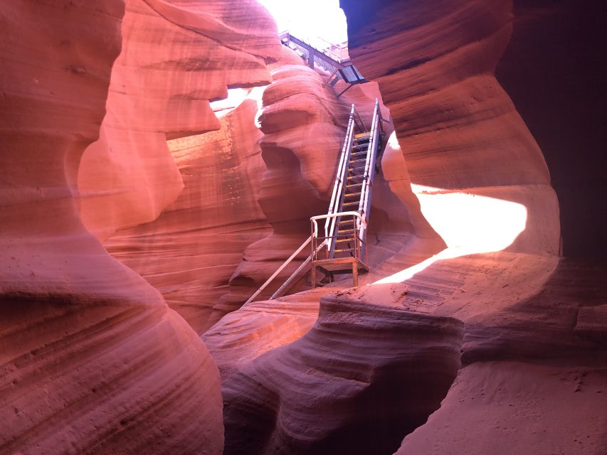 Page: Lower Antelope Canyon Tour With Trained Navajo Guide - Booking and Visitor Tips