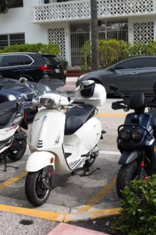 Scooter Dealer Miami - Inclusions With Scooter/Motorcycle Rentals