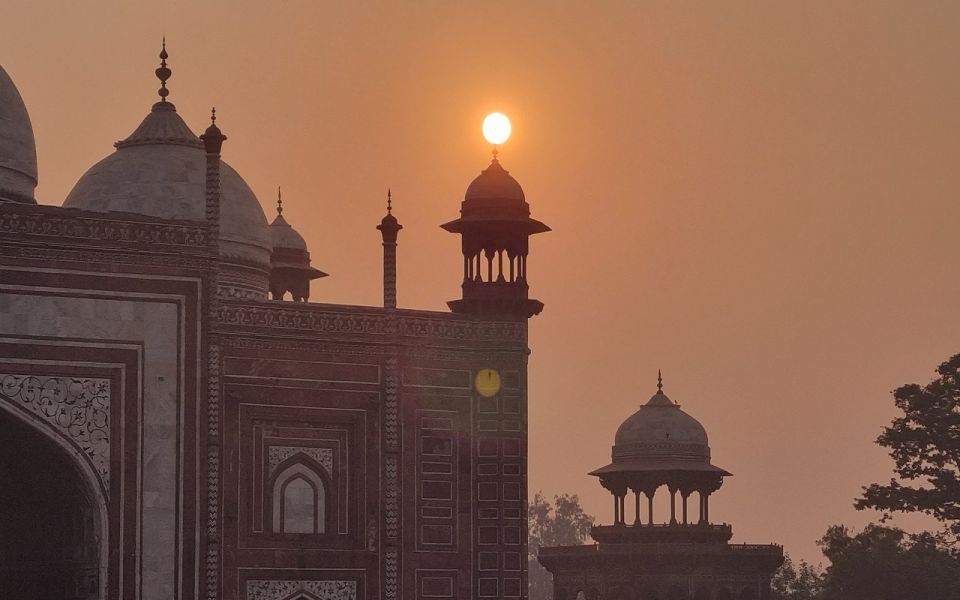 Agra: Sunrise Taj Mahal Tour With Taj Mahal Full Moon Light - Experience