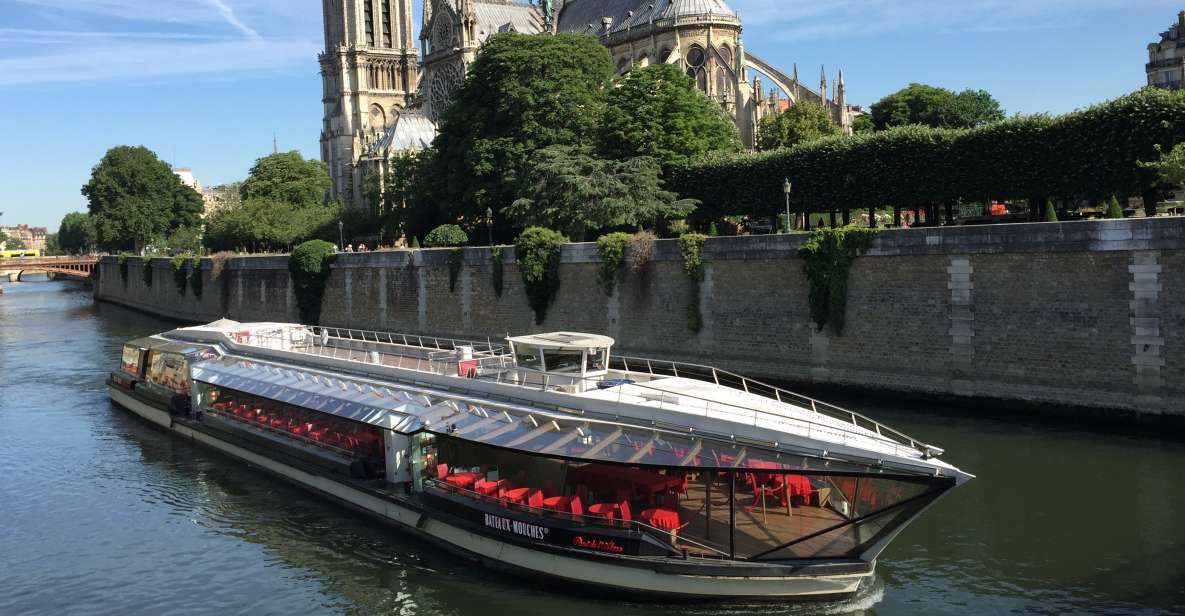 Paris: 4-Course Dinner Cruise on Seine River With Live Music - Logistics and Assistance