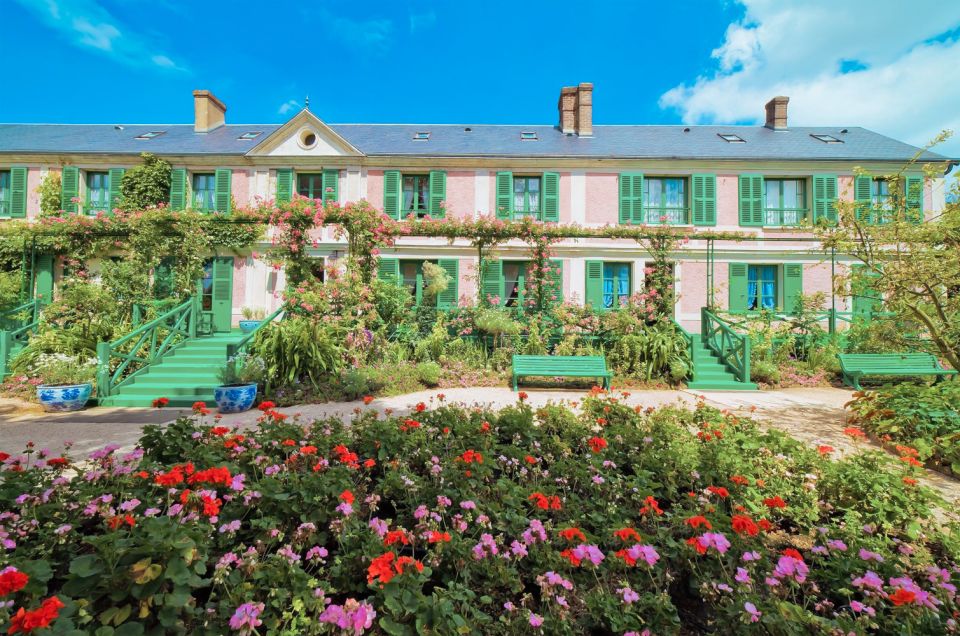 From Paris: Day Trip to Giverny & Versailles With Lunch - What to Bring