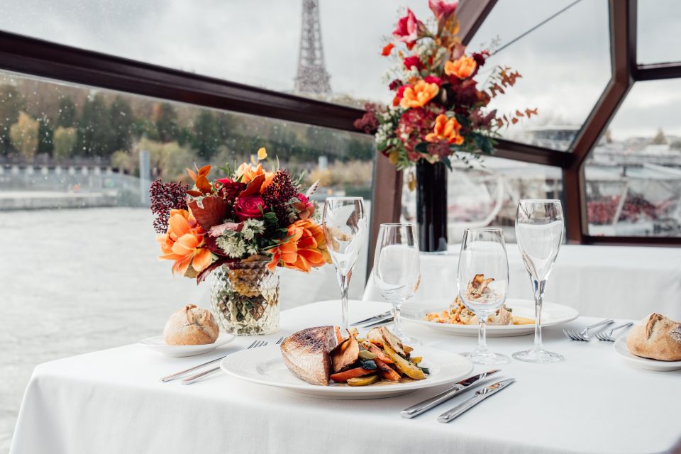 Paris: 4-Course Dinner Cruise on Seine River With Live Music - Customer Ratings and Reviews