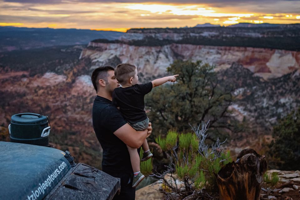 East Zion: Cliffs Sunset and Backcountry Off-Road Jeep Tour - Key Points