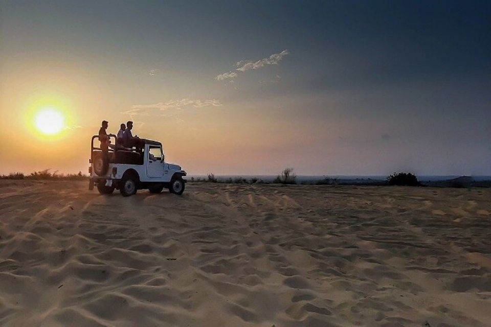 Jeep Safari ,Camel Ride,Folk Dance & Buffet Dinner Jaisalmer - Key Points