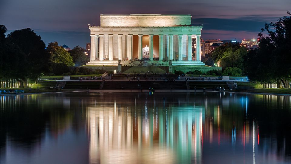 Washington, DC: Walking Tour of Monuments by Moonlight - Key Points