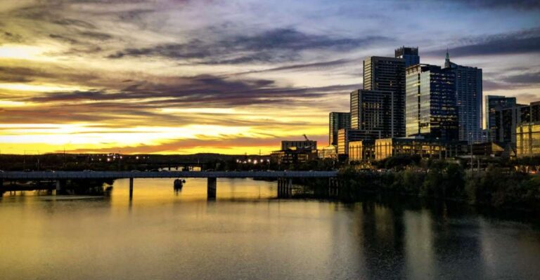 Austin: Sunset Boat Cruise With Bat Watching