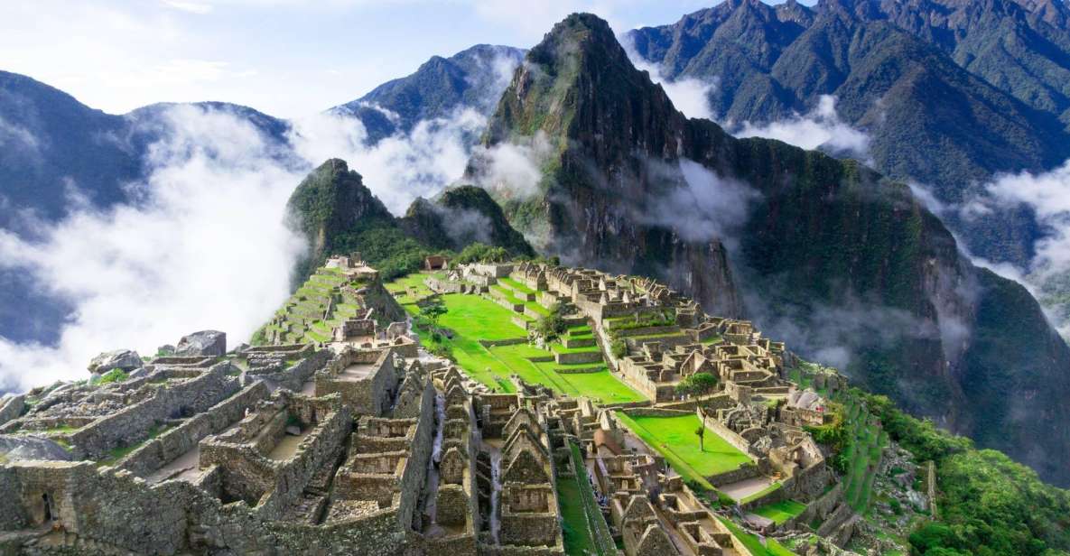 From Cusco: Machu Picchu/ Circuit 4 + Wayna Picchu Mountain