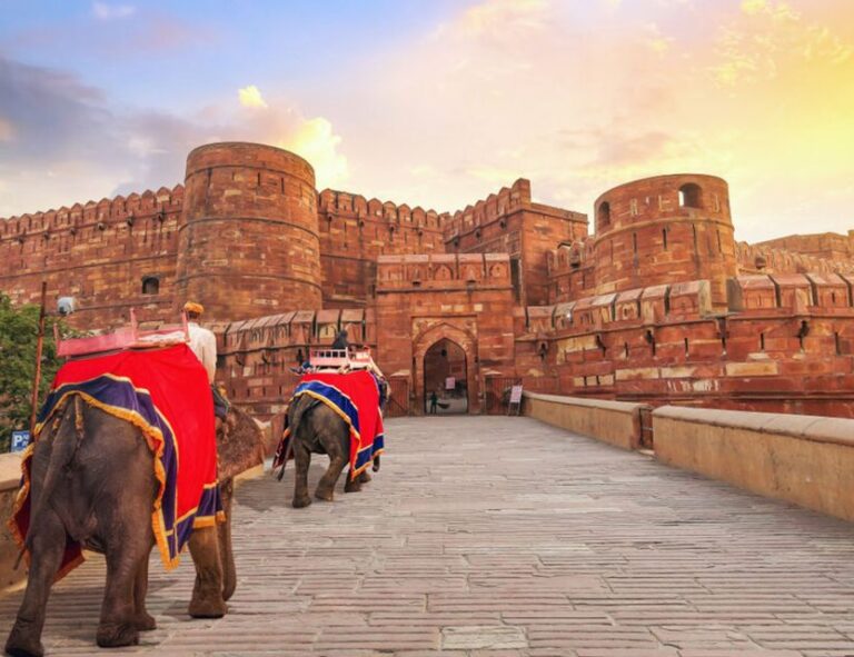 From Delhi : Agra City-Highlights Overnight Tour