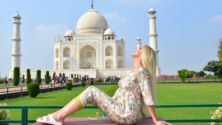 From Delhi: Private Taj Mahal, Agra Fort & Baby Taj Day Trip