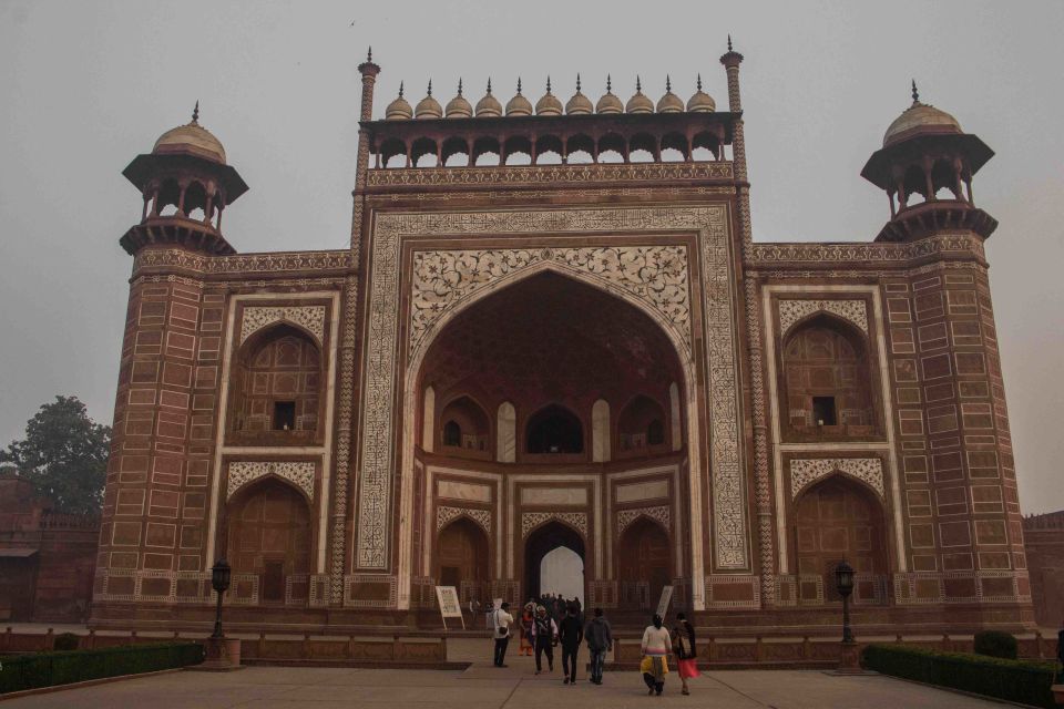 From Delhi: Private Taj Mahal and Agra Tour by Express Train - Itinerary