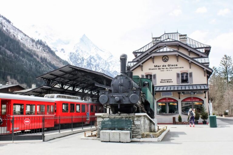 From Geneva: Guided Day Trip to Chamonix and Mont-Blanc