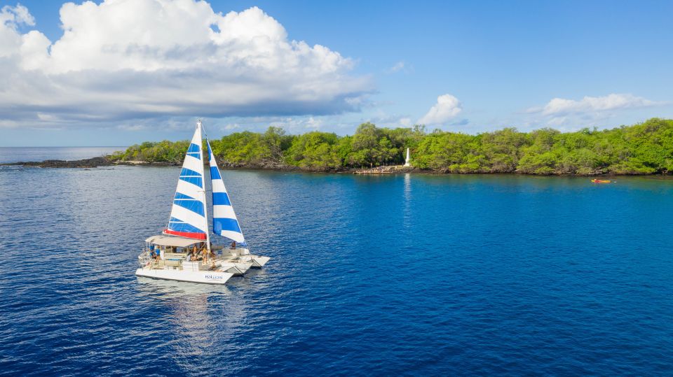 From Keauhou Bay: Snorkel Cruise to Captain Cooks Monument