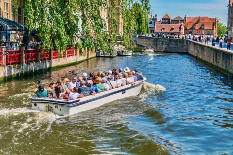 One-Day Tour to Bruges From Paris Mini-Group in a Mercedes