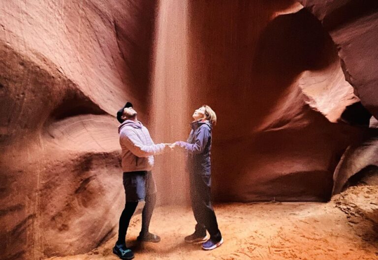 Page: Lower Antelope Canyon Tour With Local Navajo Guide