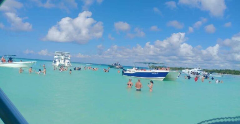 Saona Island: Highlights Tour With Catamaran and Speedboat