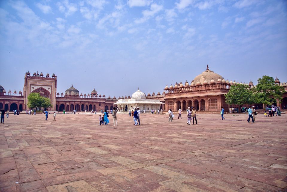 From Agra: Private Tour of Fatehpur Sikri - Itinerary
