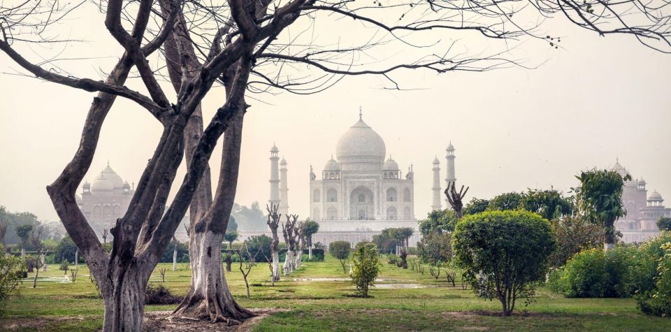 From Delhi: Private Day Trip to Agra With Taj Mahal & Fort - Itinerary