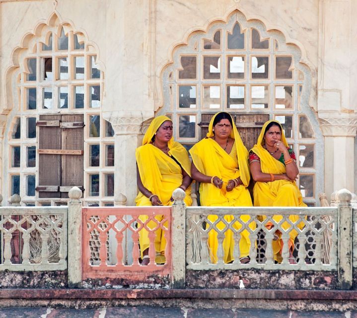 2-Day Golden Triangle Tour From Delhi to Agra and Jaipur - Accessibility Information