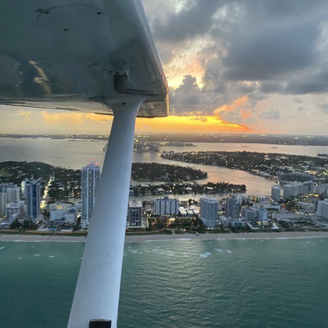 Miami: Romantic 1-Hour Private Flight Tour With Champagne - Customer Reviews