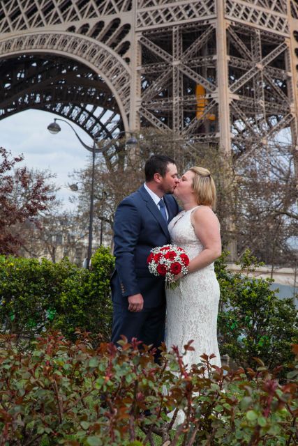 Vows Renewal Ceremony With Photoshoot - Paris - Meeting Point