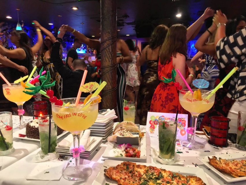 Miami: Sip & Salsa Night at Mangos Miami for Beginners - Sum Up