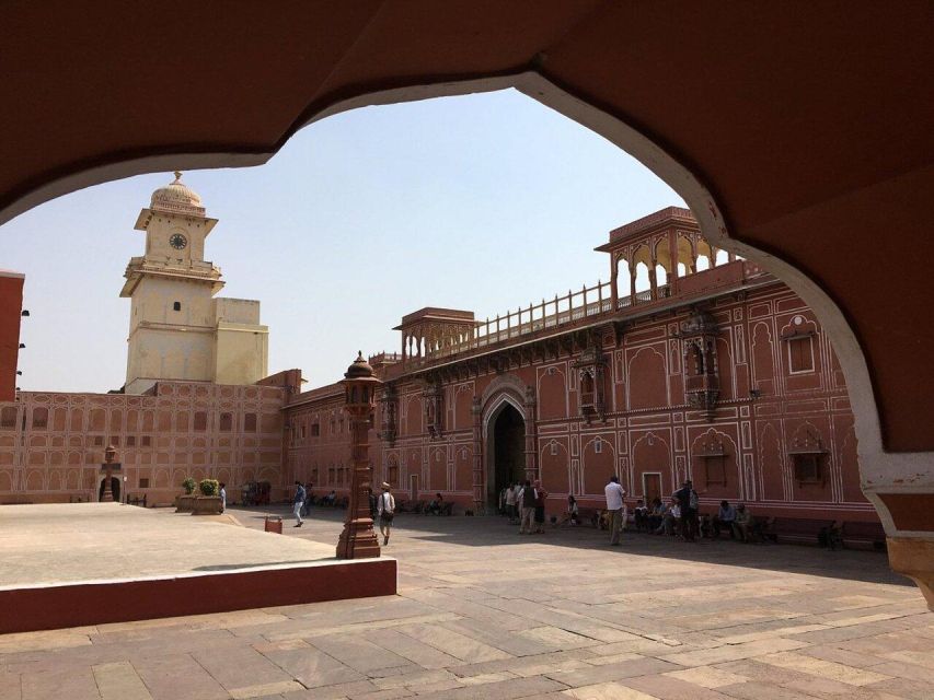 New Delhi: Hawa Mahal & Jaipur Private Day Trip Guided Tour - Common questions