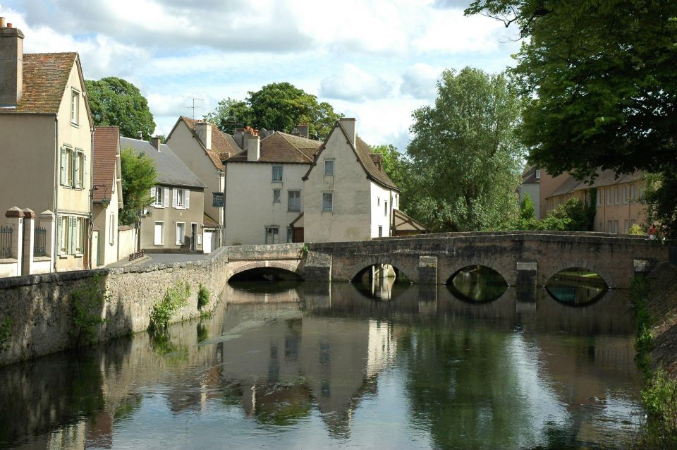 Private Tour of Chartres Town From Paris - Key Points