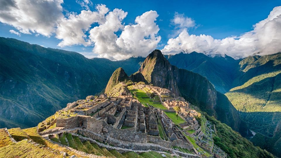 From Cusco: Machu Picchu Magic + Raimbow Mountain 3D-2N