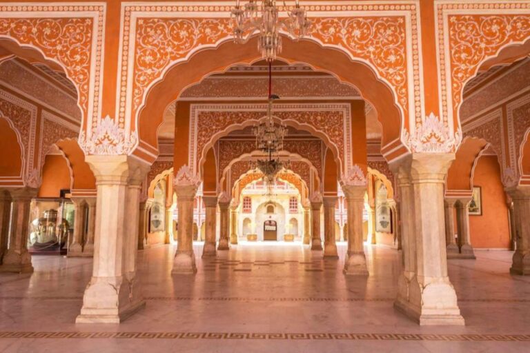 From Delhi: 1 Night 2 Days Agra Jaipur Golden Triangle Tour