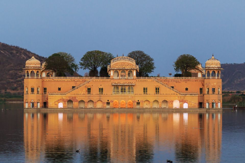 From Delhi: Jaipur 2-Day Tour With Hotel and Breakfast