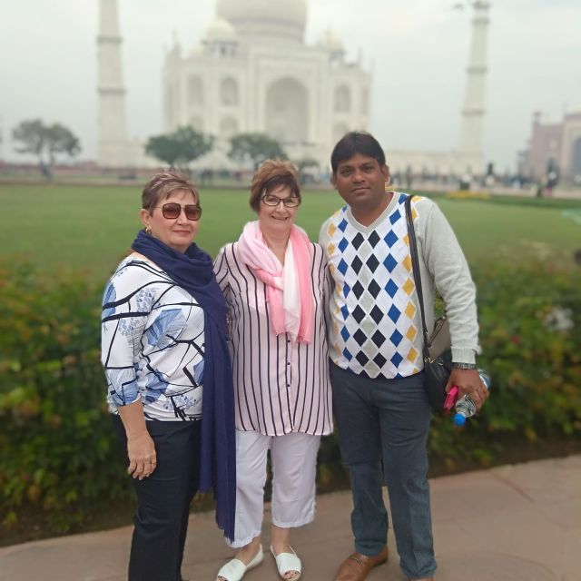 From Delhi: Private Taj Mahal Day Trip by Express Train