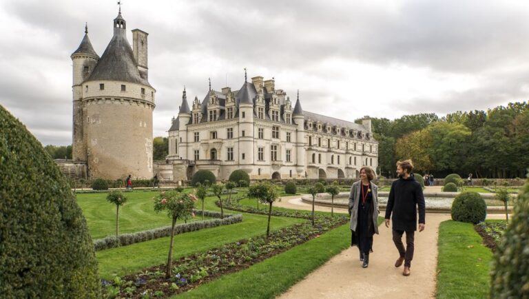 From Paris: Mont St Michel and Loire Valley 2 Day Tour