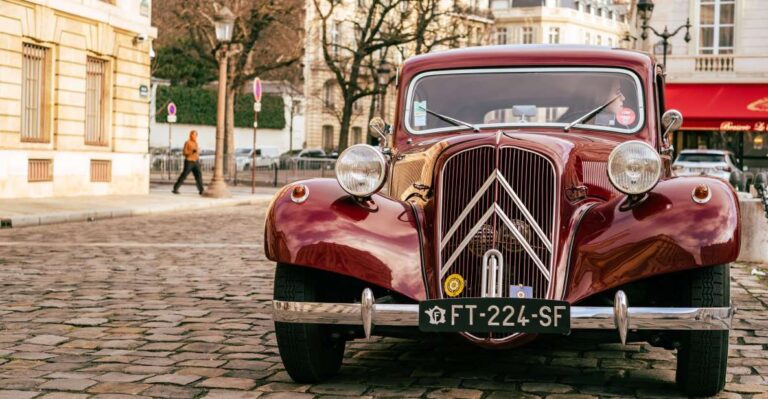 Paris: Take a Private City Tour in a Traction Avant or DS 21