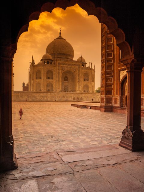 Private Sunrise Taj Mahal Tour 1 Night 2 Days