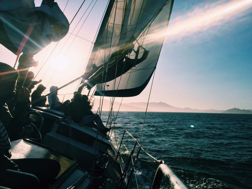 San Francisco: Bay Sailing Tour With Drinks