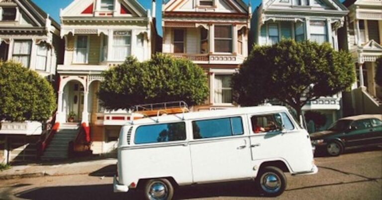 San Francisco: Small-Group City Tour by Vintage VW Bus