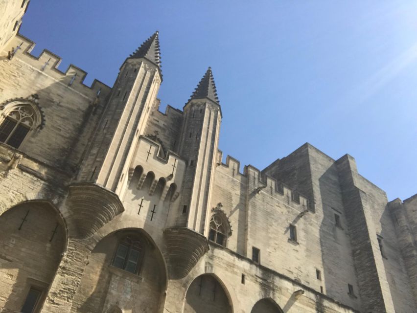 Avignon: Emblematic Squares Tour - Booking Information