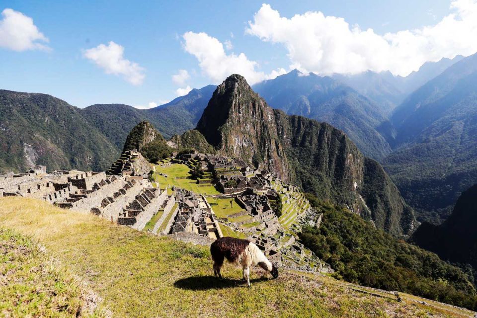 From Cusco: Machu Picchu Amazing + Rainbow Mountain 2D - 1N - Rainbow Mountain Visit