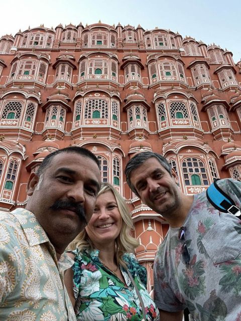 Reels & Snaps With the Best Photography Spots Tour of Jaipur - Tour Itinerary