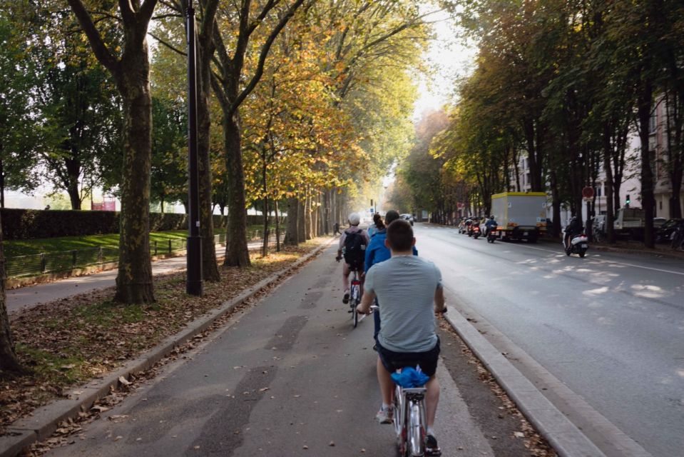 Secrets of Paris Bike Tour - Tour Description