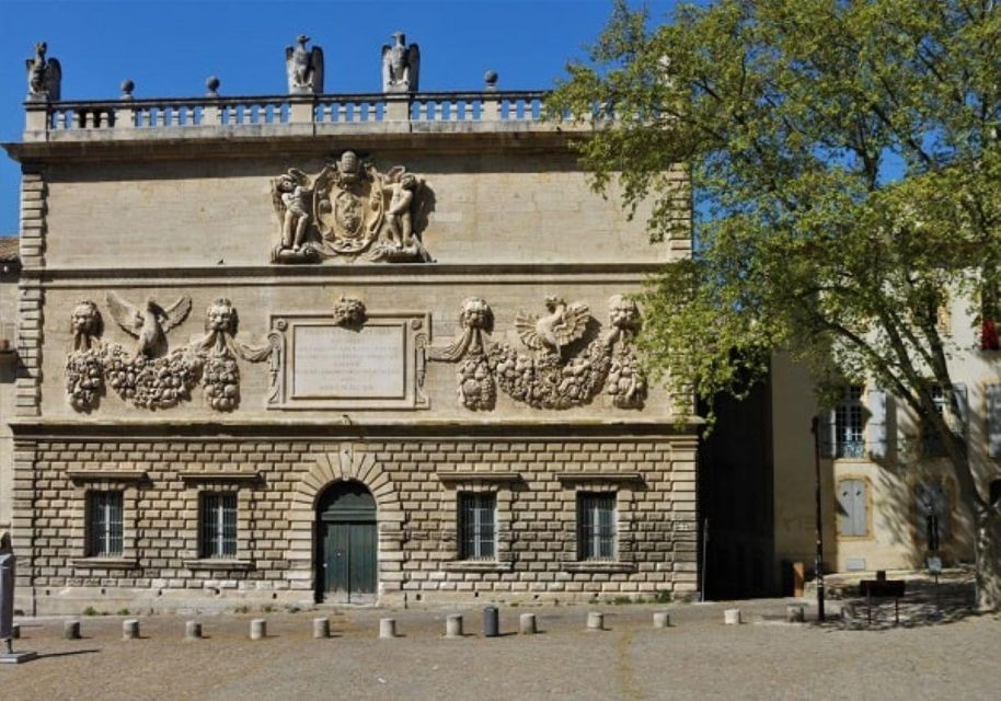 Avignon: Emblematic Squares Tour - Meeting Point