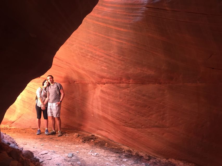 From Kanab: 3-Hour Peek-a-Boo Slot Canyon Hiking Tour - Booking Directions