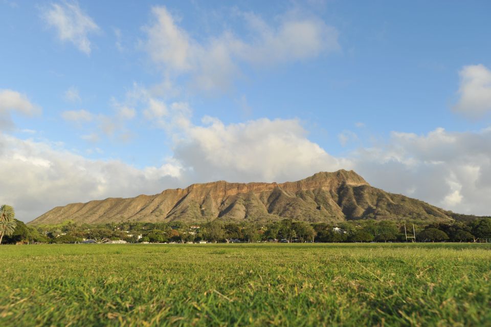 Oahu: Diamond Head Hiking and Breakfast at Eggsn Things - Reviews