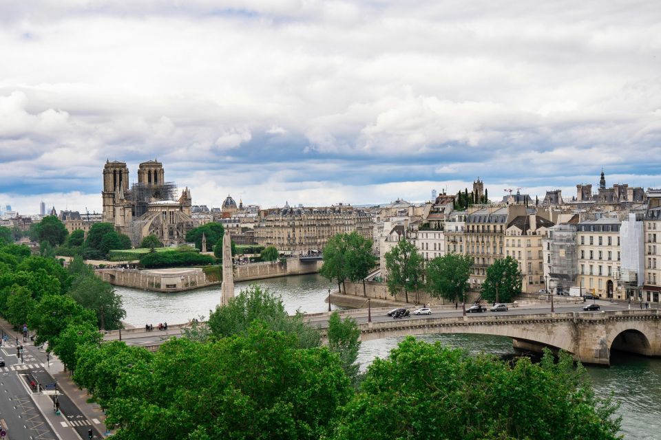 Private Walking Tour: Ste-Chapelle, Conciergerie, Notre Dame - Inclusions