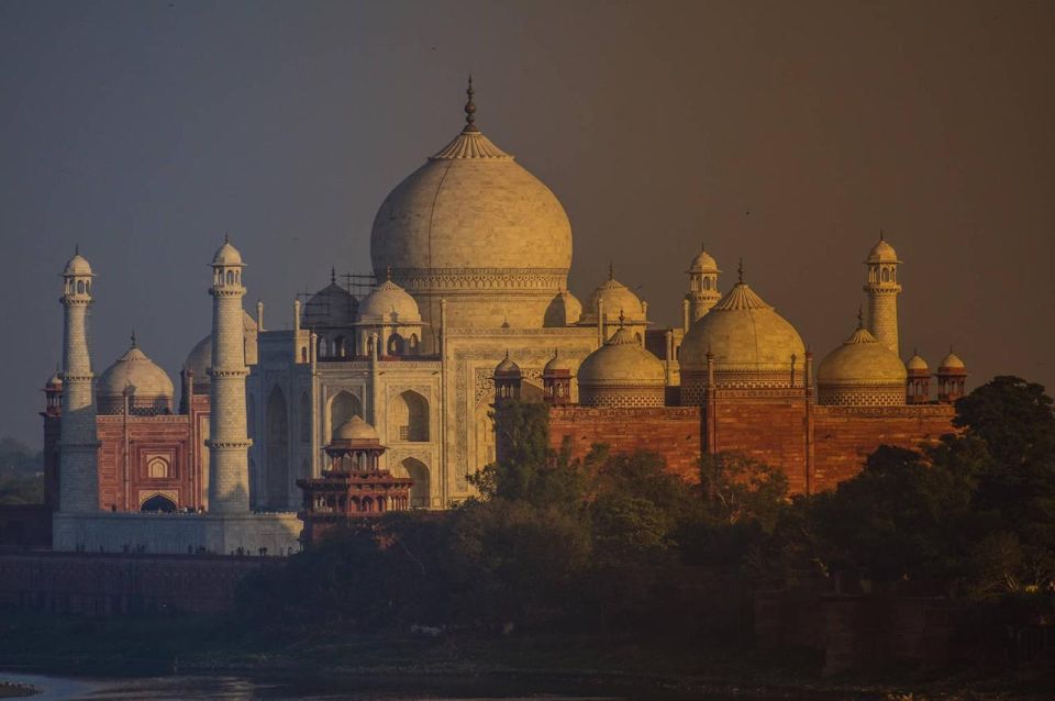 Jaipur: Private Agra Sunrise Tour With Professional Guide - Sum Up