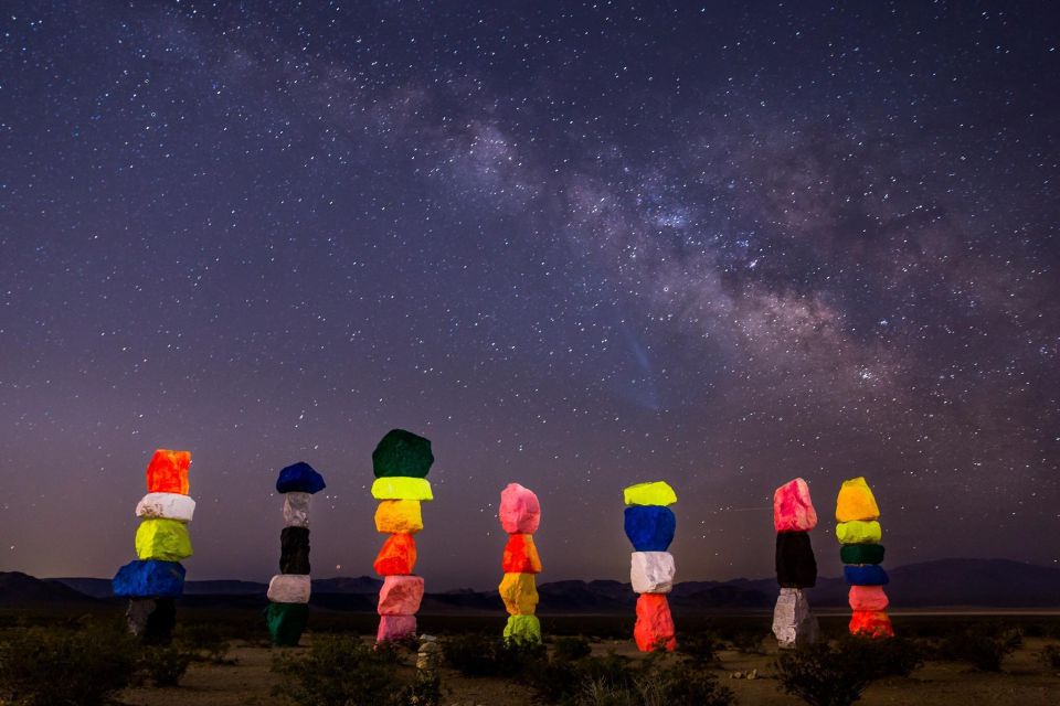 Las Vegas: Mojave, Red Rock Sign and 7 Magic Mountains Tour - Seven Magic Mountains Visit