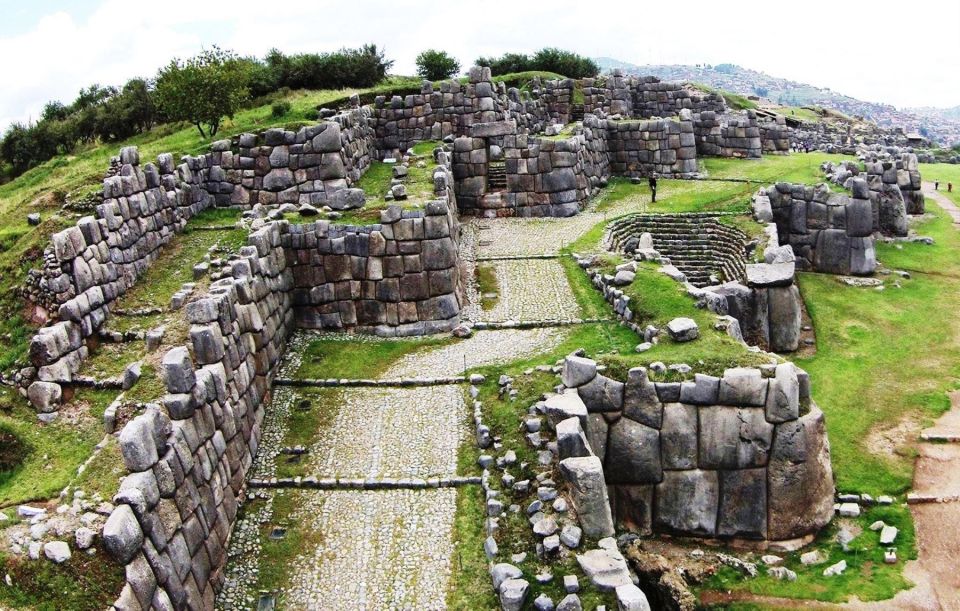 From Cusco: Machu Picchu Magic + Raimbow Mountain 3D-2N - Sum Up